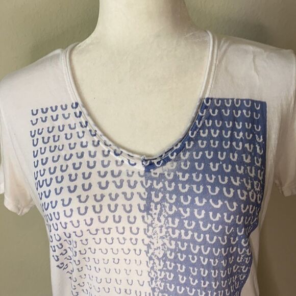 True Religion Soft White V Neck Tee Shirt Small - Picture 2 of 6